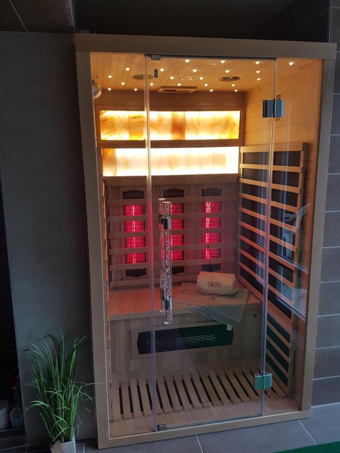 バラトンレッレKriszta Apartmanhazアパートメント エクステリア 写真