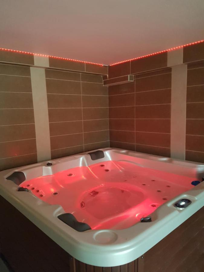 バラトンレッレKriszta Apartmanhazアパートメント エクステリア 写真