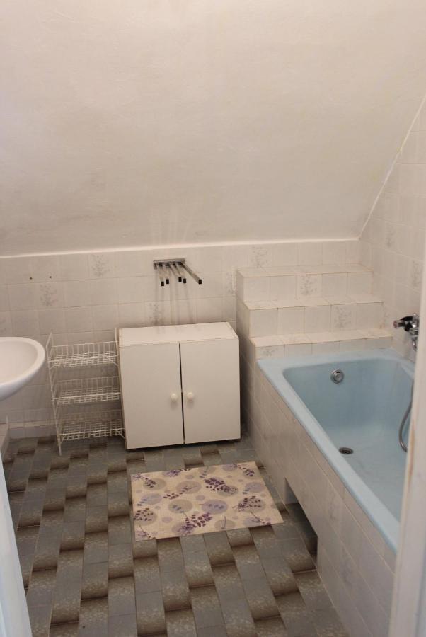 バラトンレッレKriszta Apartmanhazアパートメント エクステリア 写真