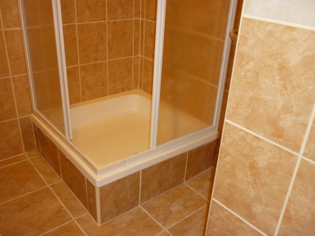 バラトンレッレKriszta Apartmanhazアパートメント エクステリア 写真