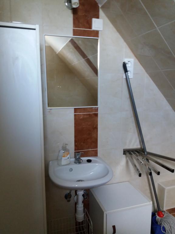 バラトンレッレKriszta Apartmanhazアパートメント エクステリア 写真