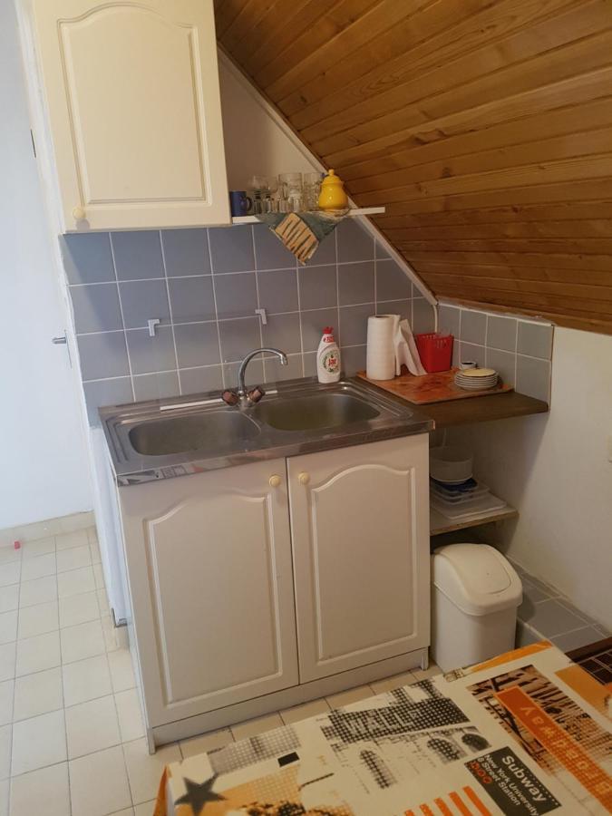 バラトンレッレKriszta Apartmanhazアパートメント エクステリア 写真